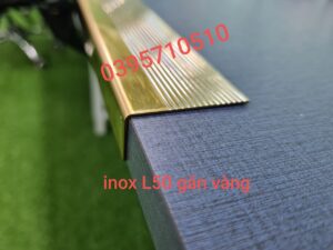 Nẹp inox chống trơn L50 gân