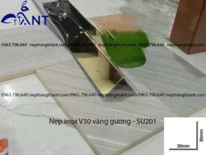 Nẹp inox V30 vàng gương