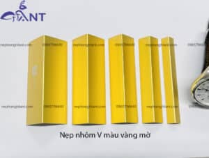 Nẹp nhôm chữ V màu vàng mờ