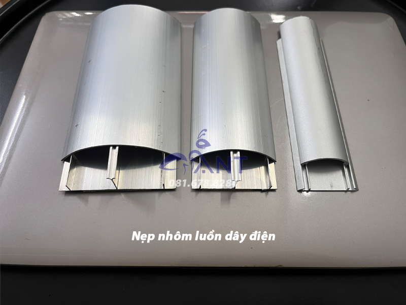 Nẹp nhôm luồn dây điện