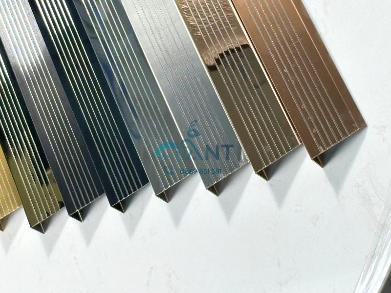 Nẹp inox chống trơn cầu thang chữ L