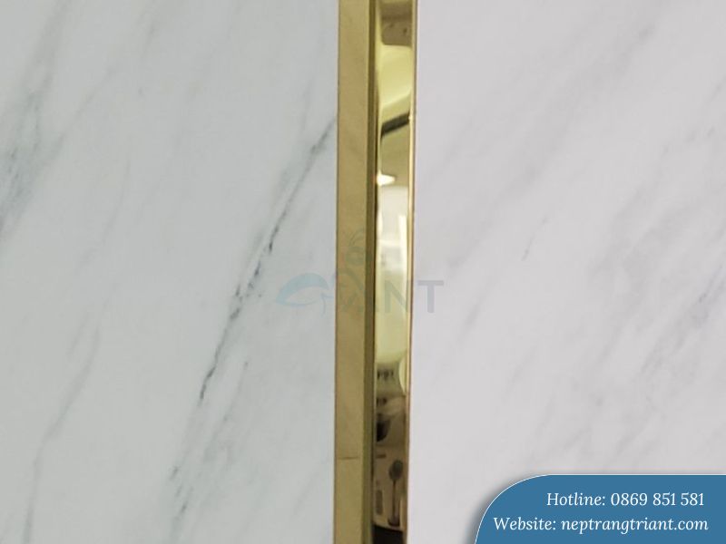 Nẹp inox góc tường chữ V