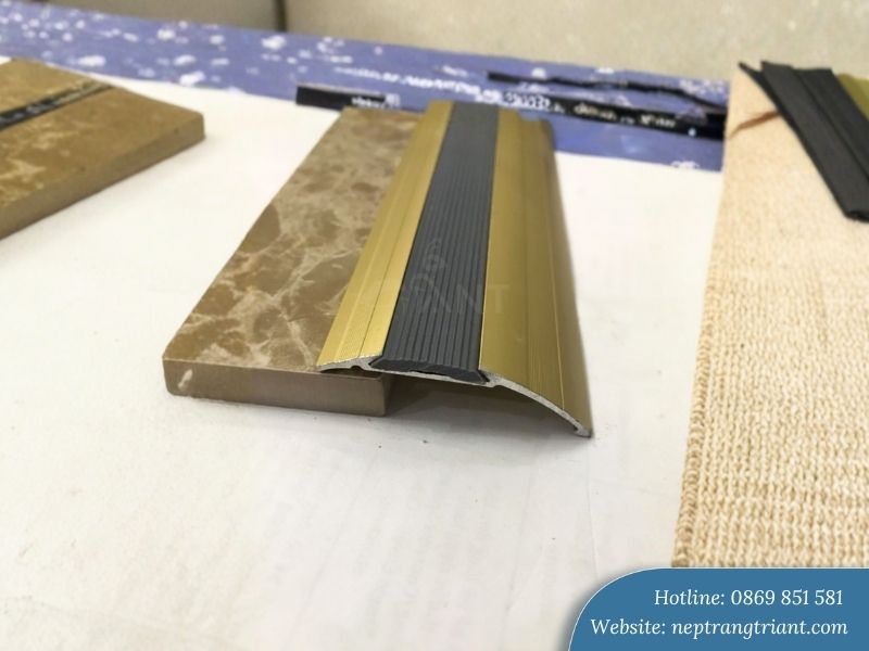 nep-chenh-cot-mau-vang-mo