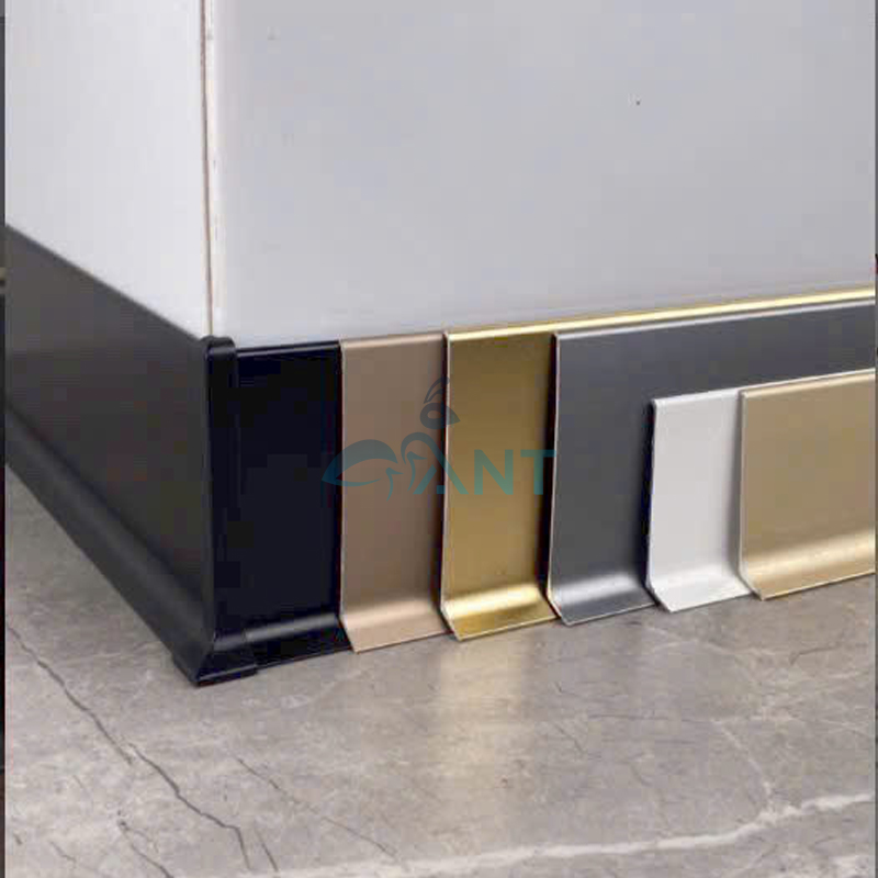 Seo len nhôm chân tường