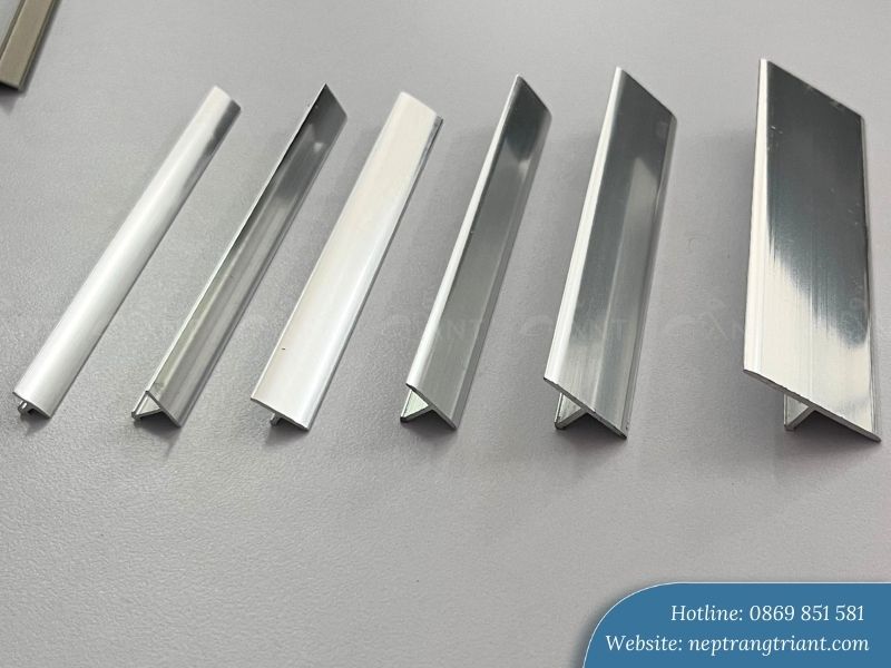 nep-nhom-chu-t-mau-inox